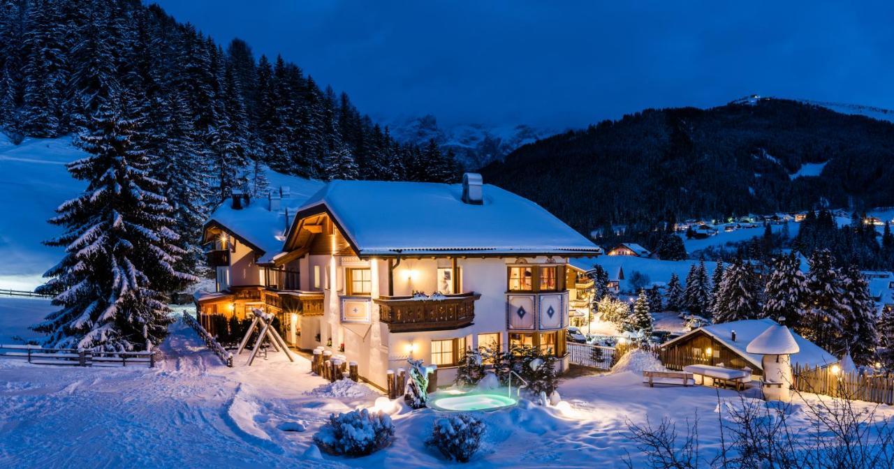 Garni Residence Soraiser Selva di Val Gardena Exterior photo